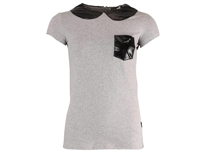 Love Moschino T-shirt avec col en similicuir en coton gris  ref.870053